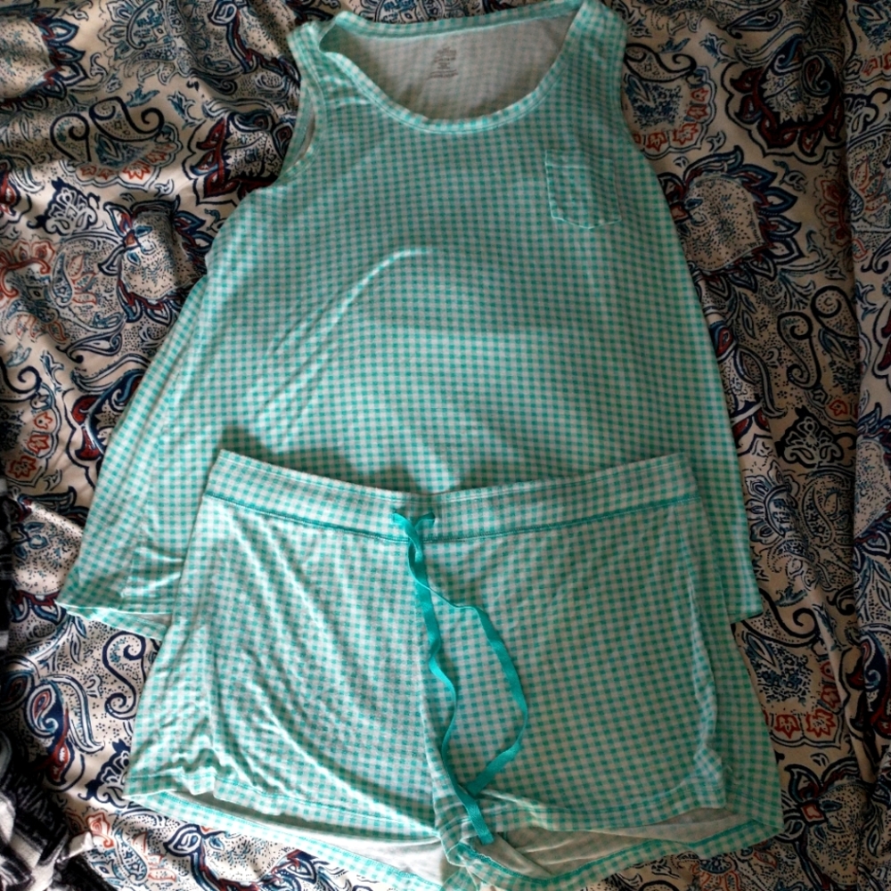 PLAID PLUS SIZE PAJAMA SET